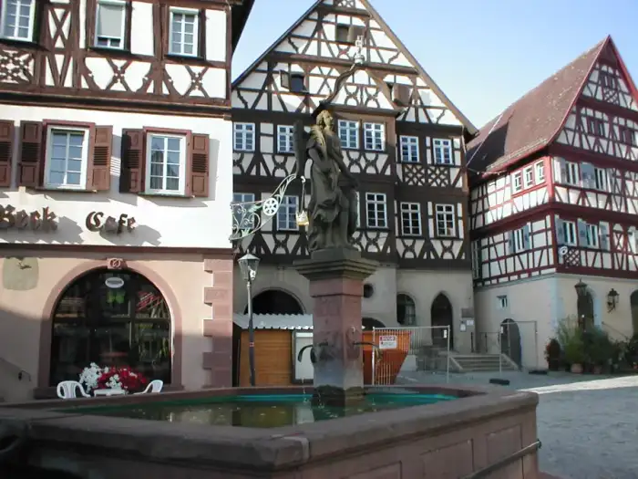 Neudenau - Neudenau-rathausbrunnen2