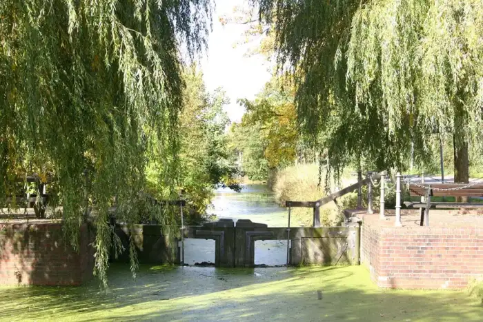 Neukamperfehn - NeuefehnkanalSchleuse