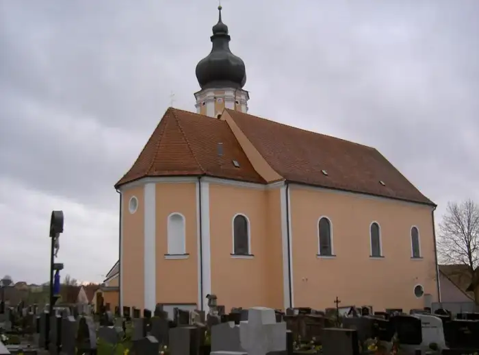 Neukirchen-Balbini - NeukirchenBalbiniMichaelsKircheVonNorden