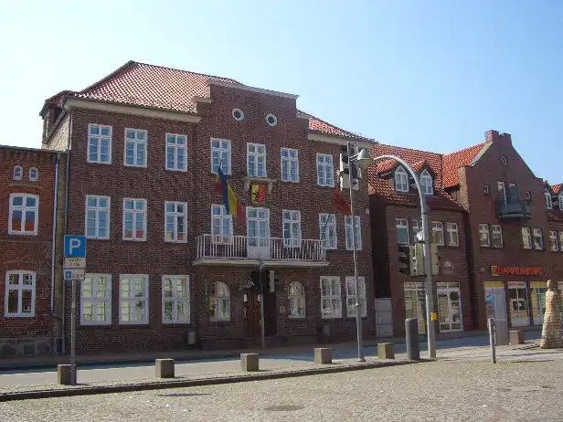 Neukloster - Rathaus Neukloster