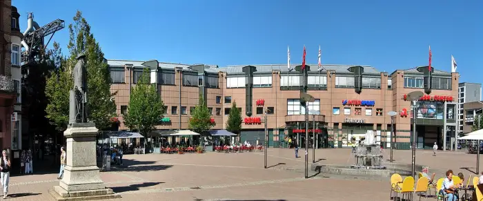 Neunkirchen - Neunkirchen Saar Einkaufszentrum1