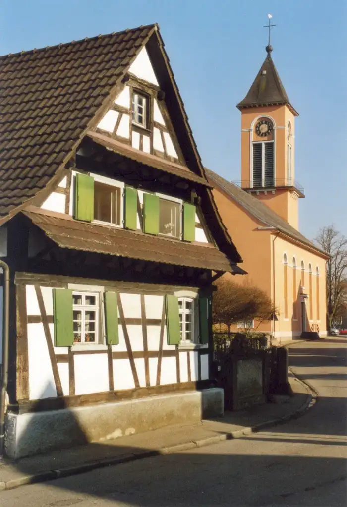 Neuried - Altenheim Weinbrennerstil-Kirche
