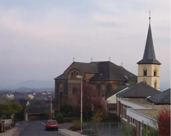 Nickenich - Nickenich Kirche