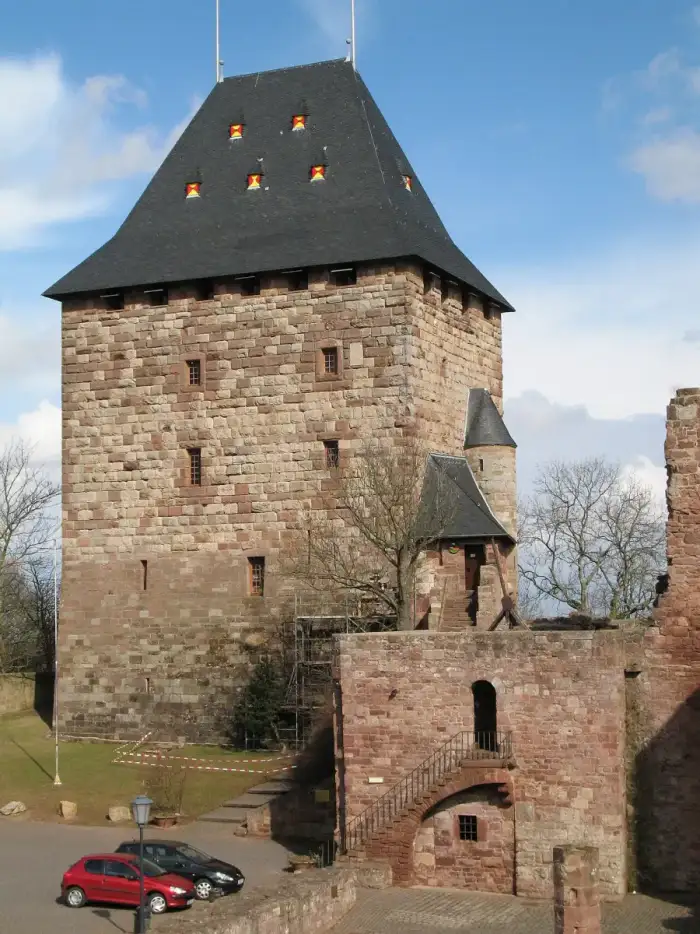 Nideggen - BurgNideggen Wohnturm