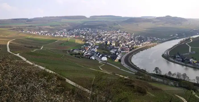 Nittel - Nëttel-vum-Nëtteler-Fiels-aus-gesinn-w2