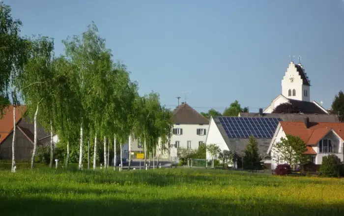 Ostrach - Ostrach - Birkenallee, Kirche St. Blasius Burgweiler