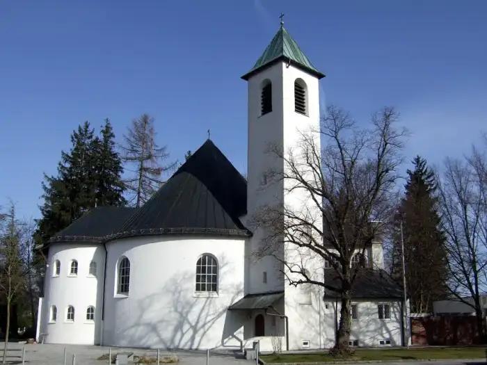 Ottobrunn - Ottobrunn St. Otto von Osten