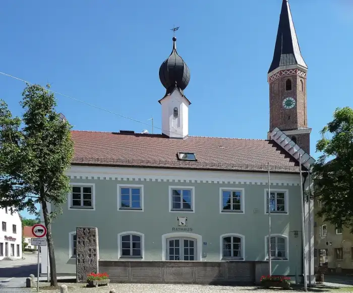 Pfeffenhausen - Rathaus Pfeffenhausen-2