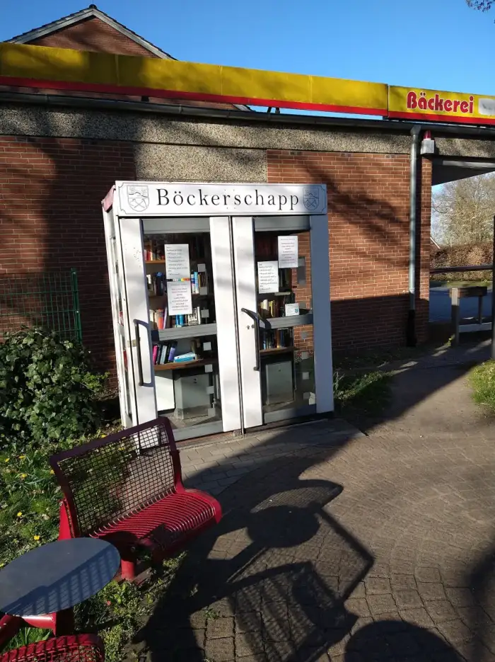 Radbruch - Radbruch Offener Buecherschrank