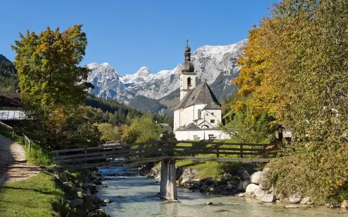 Ramsau b.Berchtesgaden - Ramsau Kirche mit Wagendrischelhorn 2