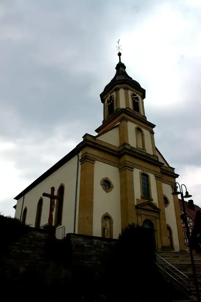 Ravenstein - Ravenstein-Ballenberg - die Kirche St-Johannes der Täufer - 2019-04-03 14-09-57