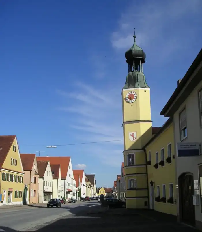 Rennertshofen - Rennertshofen mit Rathausturm