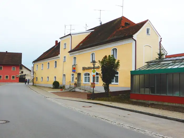 Roßbach - Münchsdorf (Hauptstraße 15)