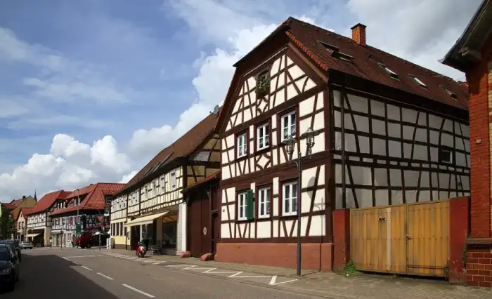 Rülzheim - Ruelzheim-160-Mittlere Ortsstr 65-70-gje