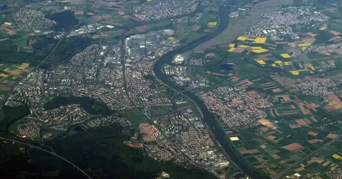 Rüsselsheim am Main - Ruesselsheim Luftbild