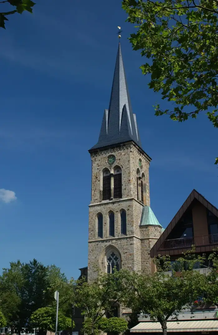 Salzbergen - Kirche St. Cyriakus Salzbergen, Frontansicht, Juli 2013