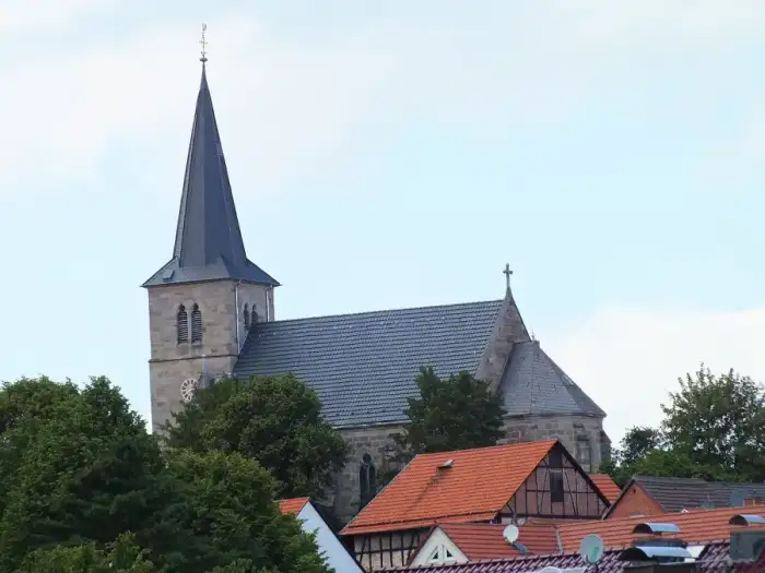 Schauenburg - Kirche-hoof