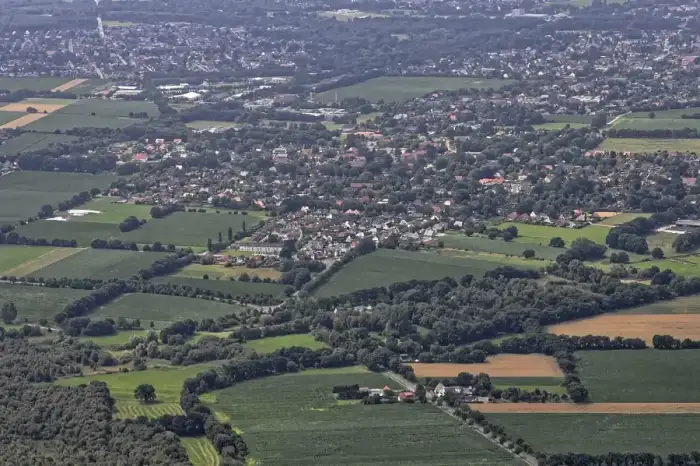 Schiffdorf - Flug -Nordholz-Hammelburg 2015 by-RaBoe 0043 - Schiffdorf