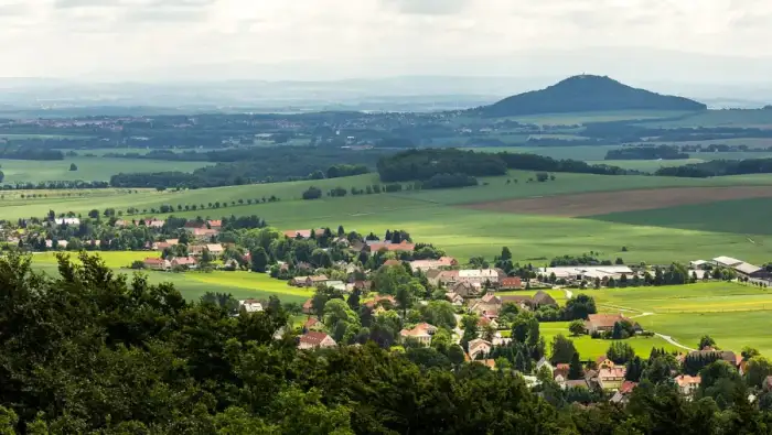 Schöpstal - Königshain, Blick vom Aussichsturm auf dem Hochstein-9558