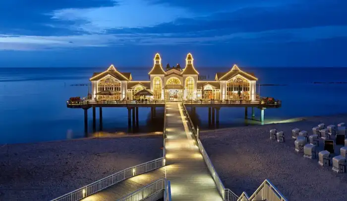 Sellin - Seebrücke Sellin abends crop