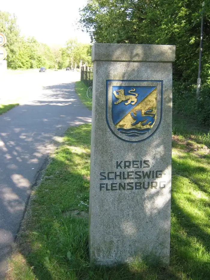 Stapel - Stapel Grenzstein