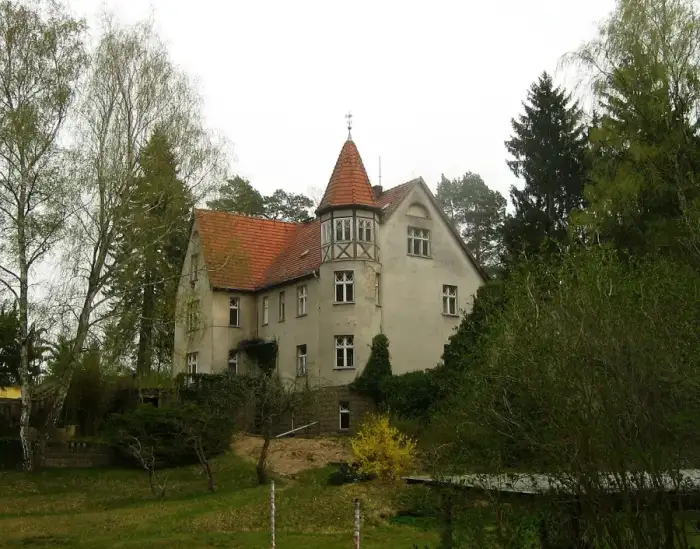 Stechlin - Neuglobsow-Villa-26-04-2010 429
