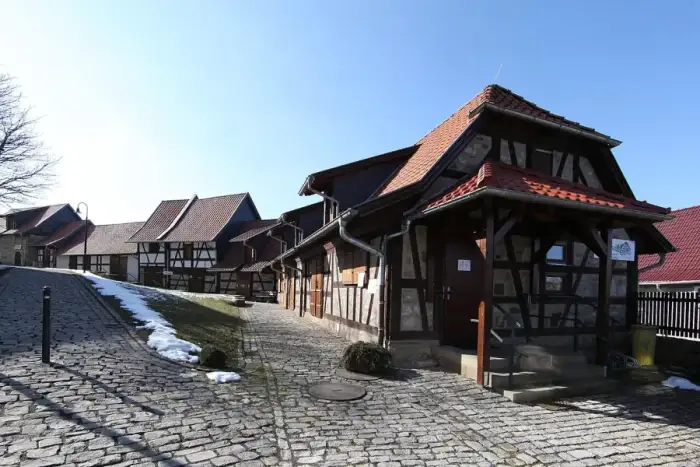 Straufhain - Streufdorf-Zweiländermuseum