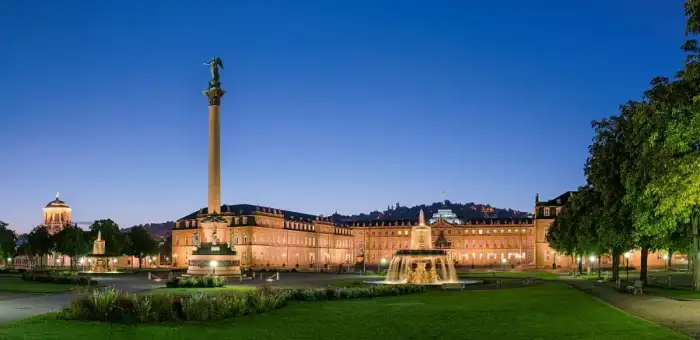 Stuttgart - Neues Schloss Schlossplatzspringbrunnen Jubiläumssäule Schlossplatz Stuttgart 2015 01