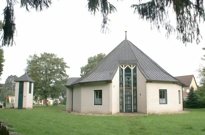 Tutow - Tutow Kirche