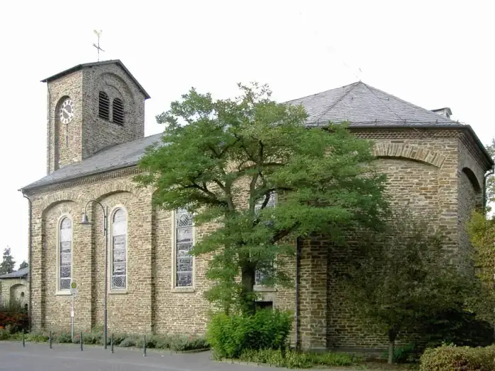 Waldesch - Waldesch Kirche