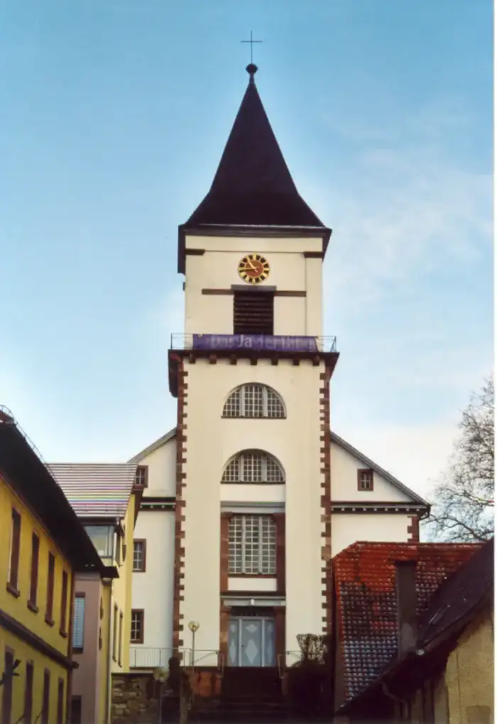 Walzbachtal - Wössingens Kirche im Weinbrenner-Stil
