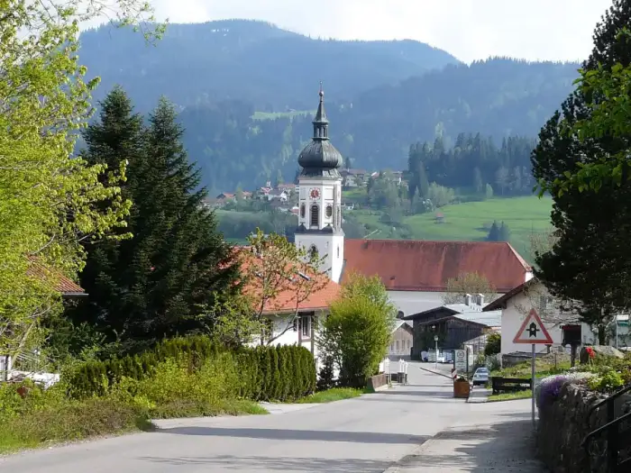Wertach - Wertach, OA - Sonnenhang - Kirche v N