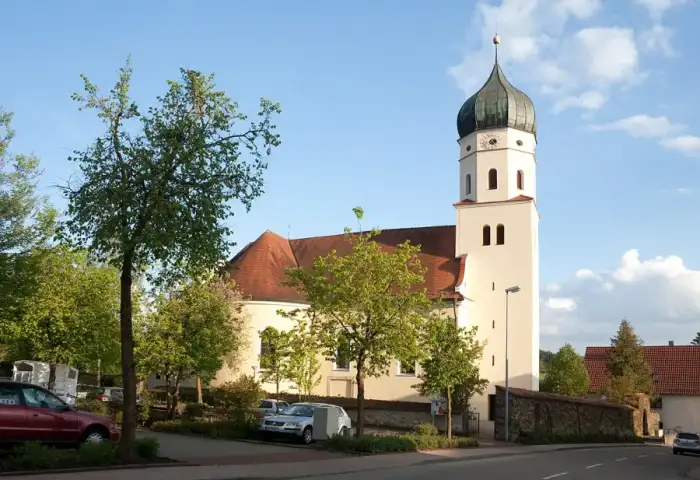 Westerstetten - Westerstetten Pfarrkirche St. Martinus N 2010 05 17