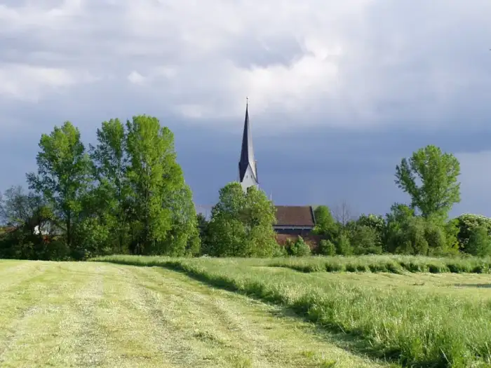 Wielenbach - Wielenbach - Hirschbergstr - Kirche v N