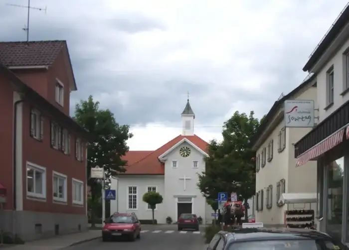 Wilhelmsdorf - Wilhelmsdorf Württemberg Blick zum Saalplatz Betsaal 2005
