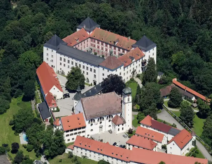 Wolfegg - Aerial image of the Schloss Wolfegg (view from the south)