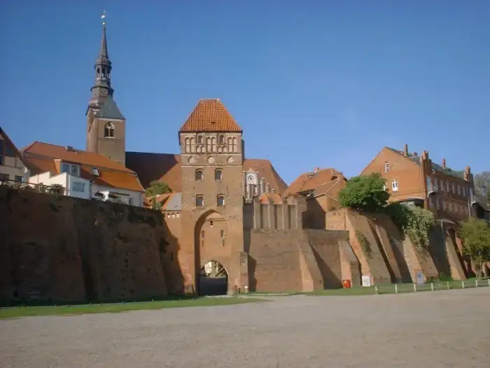 Wust-Fischbeck - Tangermünde Elbtor