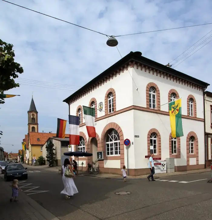 Zeiskam - Zeiskam-120-Ev Kirche+Rathaus-gje